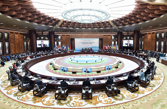 G20峰会大圆桌和圈椅由东阳红木制作