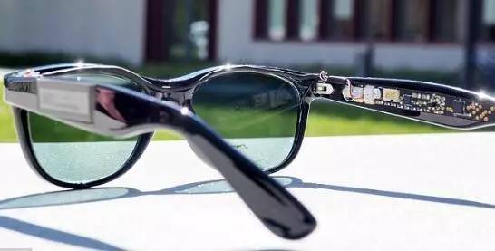 太阳能电池技术新突破：眼镜变身手机充电器